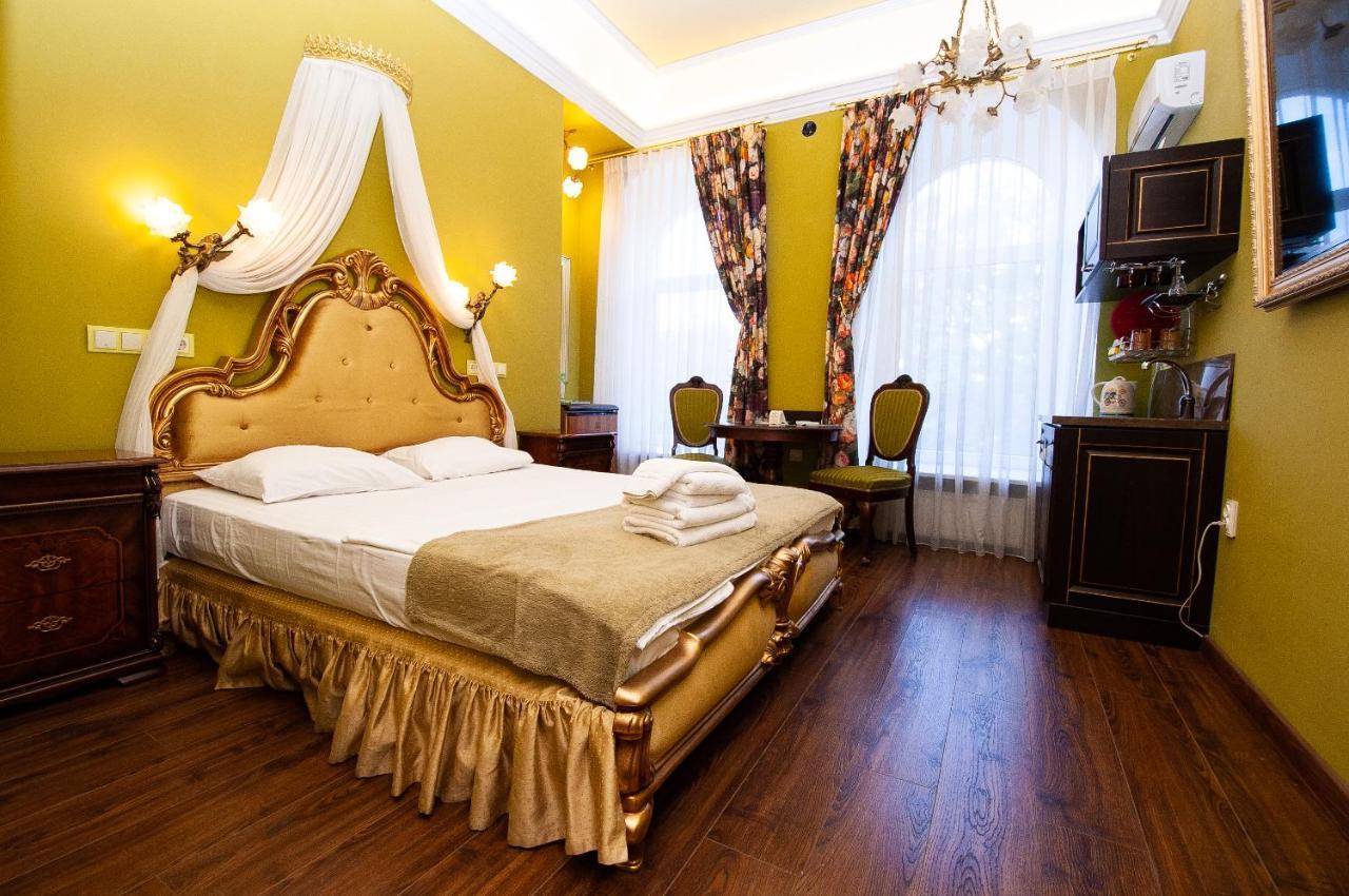 Art Suites Near Deribasovskaya Одеса Екстериор снимка