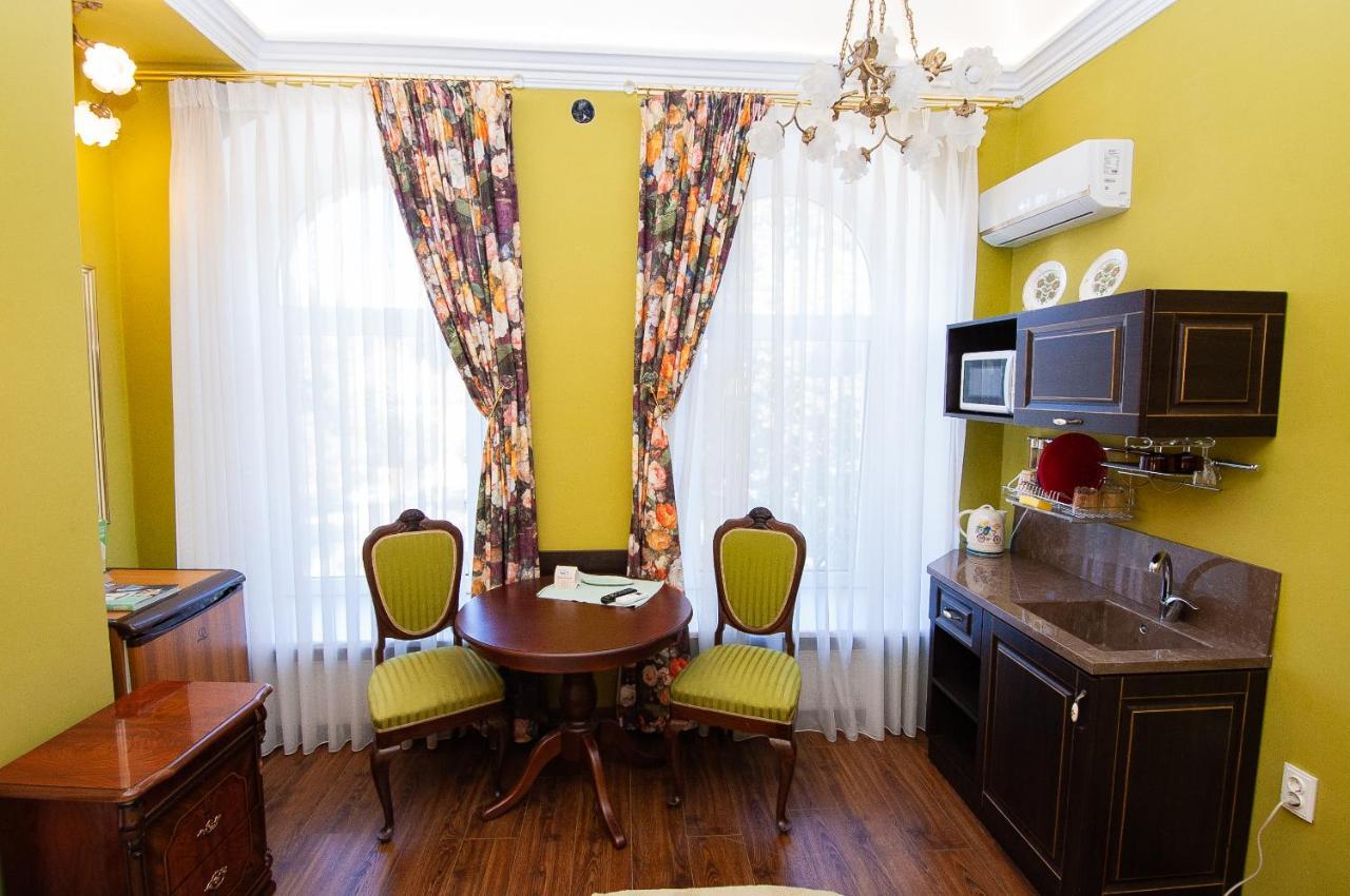 Art Suites Near Deribasovskaya Одеса Екстериор снимка