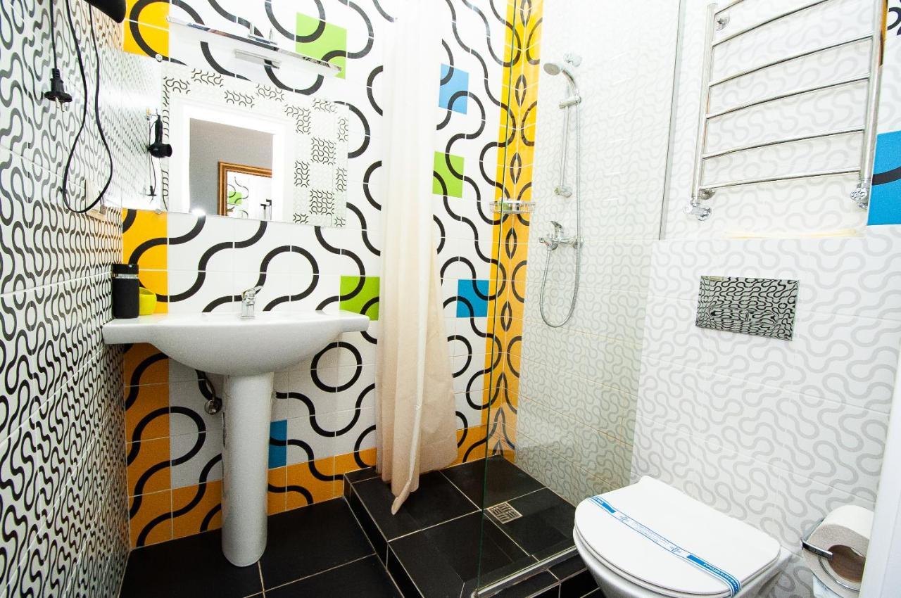 Art Suites Near Deribasovskaya Одеса Екстериор снимка