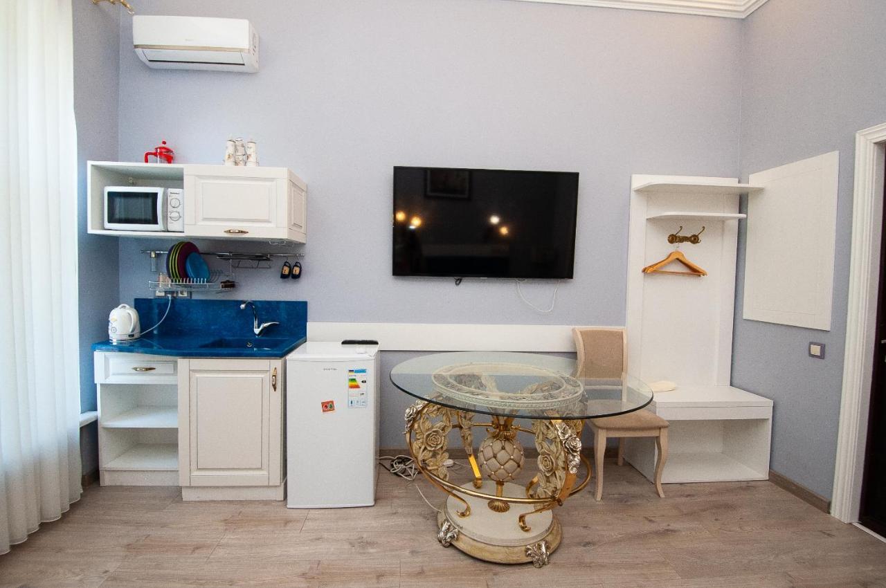 Art Suites Near Deribasovskaya Одеса Екстериор снимка